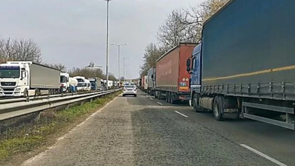 Aplicația RO e-Transport este acum disponibilă atât pe App Store, cât și pe Google Play