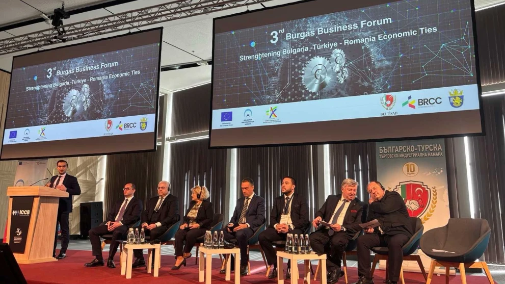 Peste 200 de companii din Bulgaria, România și Turcia au participat la un forum internațional la Burgas