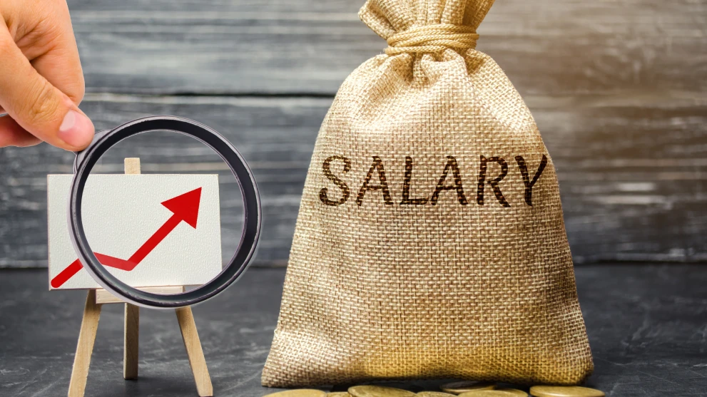 Salariul minim în România crește de la 1 iulie 2026: venituri mai mari pentru angajați și noi provocări pentru companii